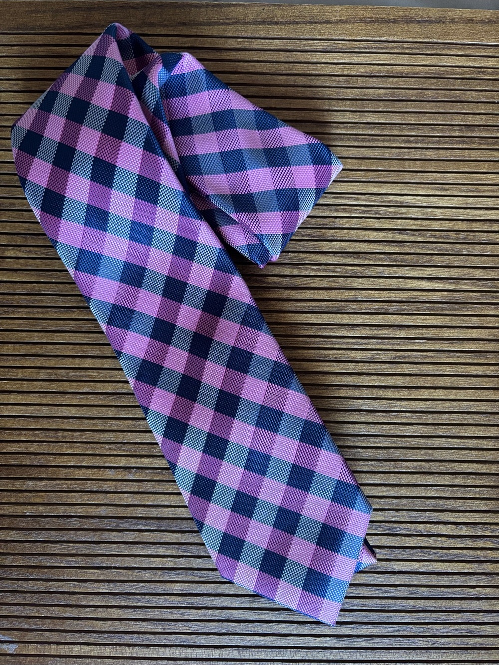 Izod Navy and Pink Check Plaid Tie